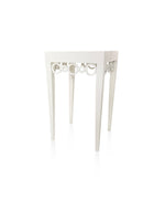 Daisy Dovetailing Tables