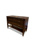 Vivienne Chest